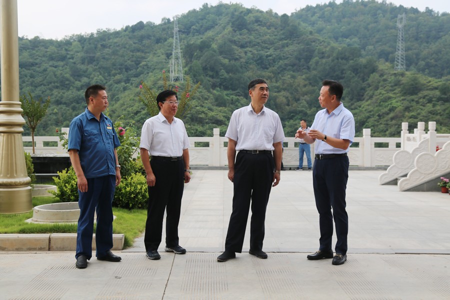 24-2018年8月，全省綠色礦山建設現(xiàn)場會在金徽股份召開，時任副省長李斌出席會議并做重要講話。.jpg